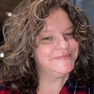 Meet your Posher, Stacie